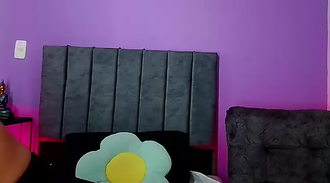 GabrielaMK online show from February 9, 2025, 2:50 pm