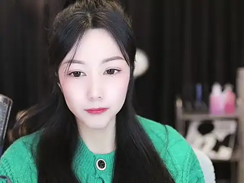 Nuyoah-77 online show from January 8, 2025, 3:40 am