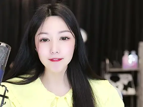 Nuyoah-77 online show from February 19, 2025, 5:16 pm