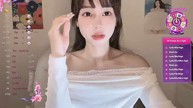 -Hottie online show from October 23, 2025, 4:17 pm