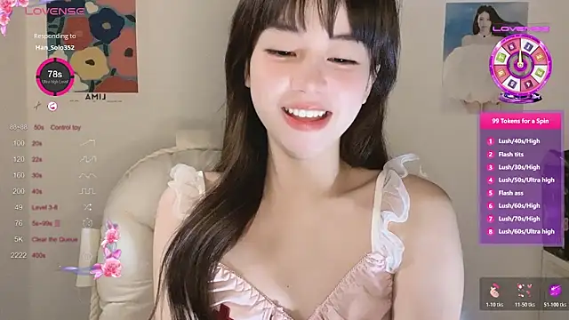 -Hottie online show from October 26, 2025, 4:02 pm