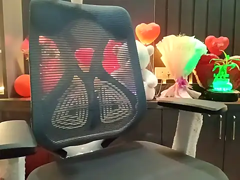 GoldnessAishu online show from February 7, 2025, 7:06 pm