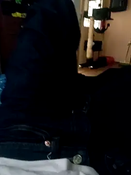 Halder23 online show from February 4, 2026, 7:42 pm