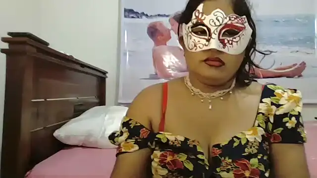 Maya8175 online show from January 5, 2025, 5:09 pm