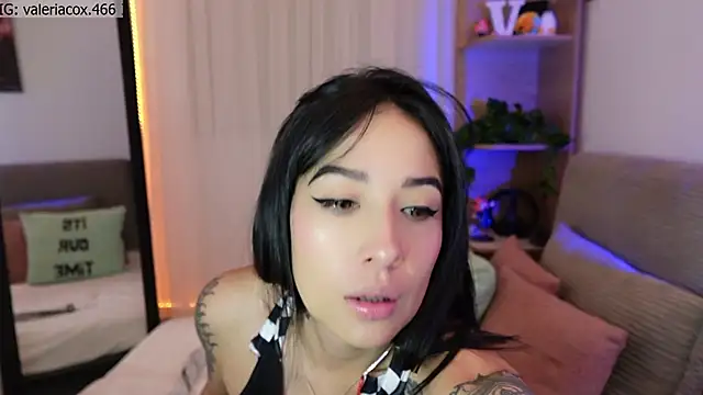 Snapshot of ValeriaCox chatting on January 6, 2026, 11:14 am ValeriaCox online show from January 6, 2026, 11:14 am