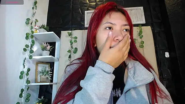 Mia Rinn online show from February 10, 2025, 1:11 pm