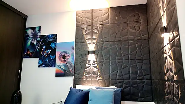 graceymilf666 online show from February 18, 2026, 12:01 pm