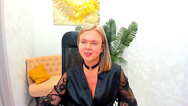 AgathaKlouin online show from March 21, 2025, 1:34 am