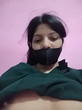 Hotty-Divya online show from May 18, 2026, 3:02 am