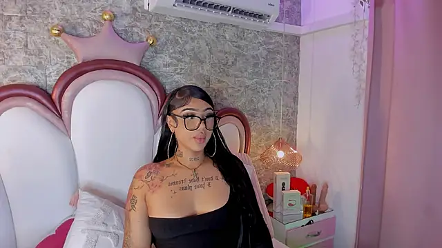 Mia Jansen online show from April 22, 2026, 1:45 pm