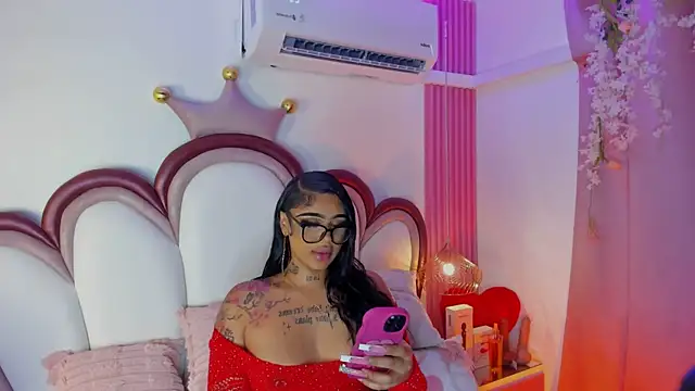 Snapshot of Mia_Jansen chatting on July 8, 2026, 1:48 pm Mia Jansen online show from July 8, 2026, 1:48 pm