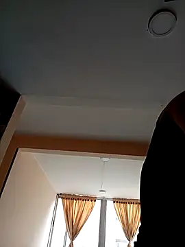 Snapshot of Lesly_10- chatting on March 15, 2025, 10:22 pm Lesly 10- online show from March 15, 2025, 10:22 pm