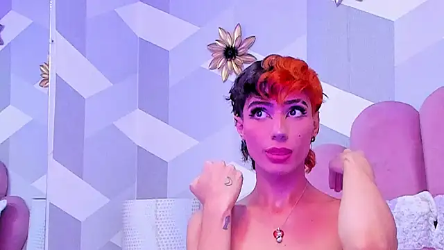 KylieMonnett online show from December 31, 2024, 4:46 pm