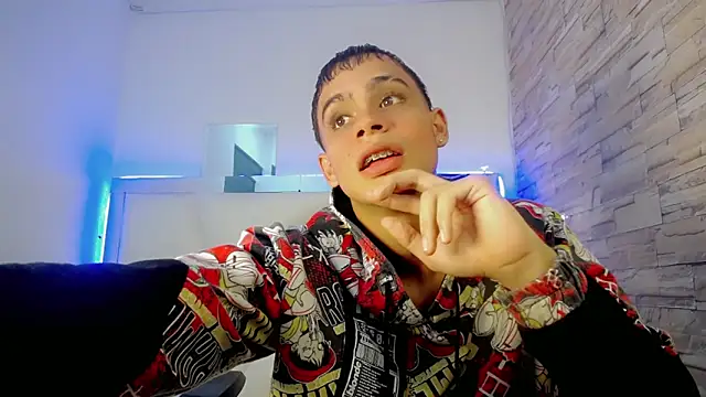 zacariasss  online show from December 3, 2024, 11:57 pm