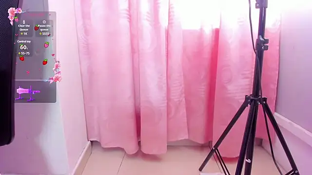 Elii ross online show from March 14, 2025, 7:12 pm