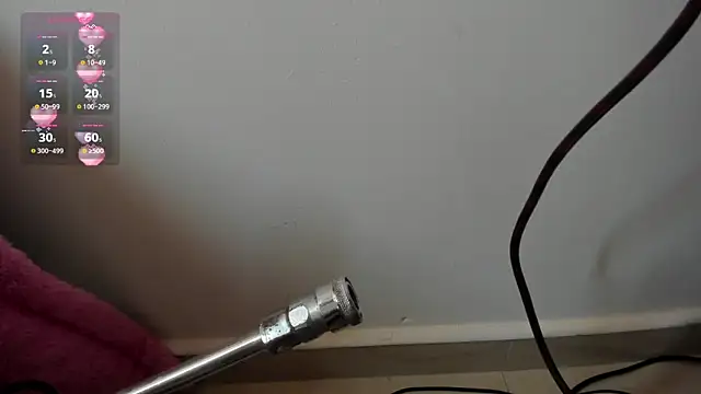 Elii ross online show from November 11, 2025, 7:03 pm