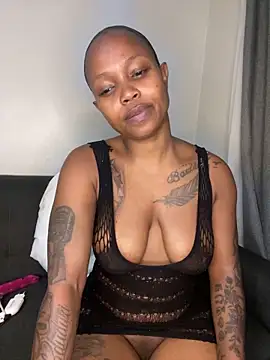 InkLady444 online show from February 3, 2026, 2:53 am