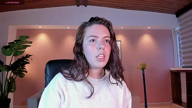 Lyssa Muller online show from February 18, 2025, 11:44 am