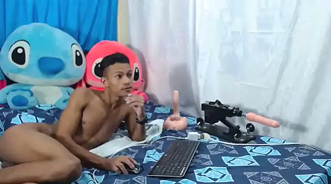 Snapshot of Ryan_Vergon chatting on January 23, 2025, 12:46 am Ryan Vergon online show from January 23, 2025, 12:46 am