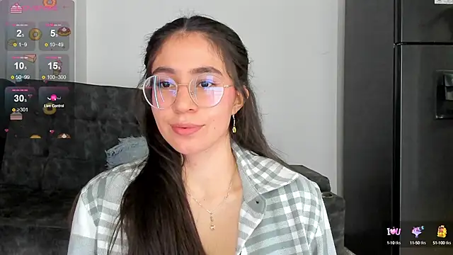 Snapshot of emmadiaz1 chatting on December 31, 2024, 3:12 am emmadiaz1 online show from December 31, 2024, 3:12 am