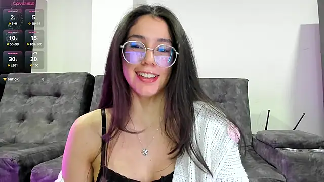 Snapshot of emmadiaz1 chatting on December 15, 2025, 3:11 am emmadiaz1 online show from December 15, 2025, 3:11 am