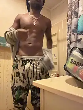 Snapshot of SluttyLyfe4L chatting on July 8, 2026, 3:44 am SluttyLyfe4L online show from July 8, 2026, 3:44 am
