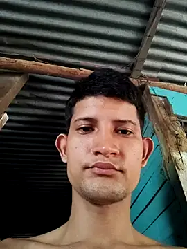 Valentinacuc online show from September 18, 2025, 3:03 pm