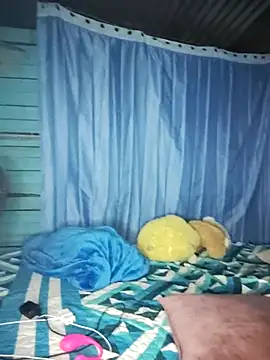 Valentinacuc online show from October 3, 2025, 9:39 am