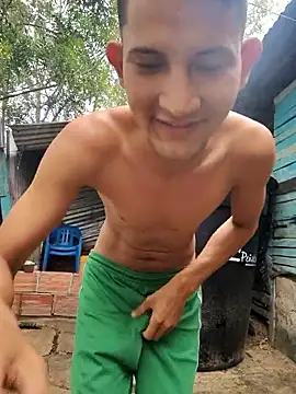 Valentinacuc online show from December 19, 2025, 2:46 pm