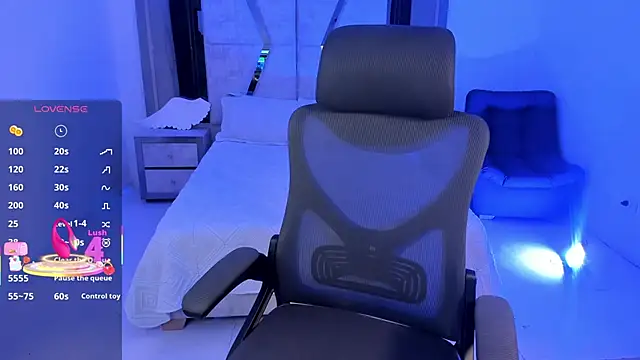 EmySilver online show from February 15, 2025, 3:06 pm