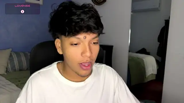 Xander bonnet1 online show from September 18, 2025, 11:12 am