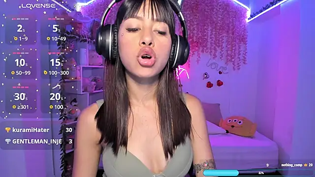 cat kitty18  online show from March 8, 2025, 9:18 pm