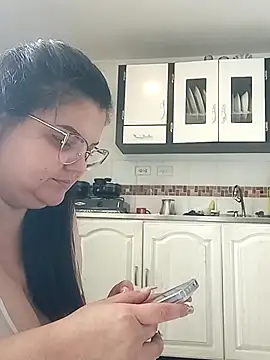 Madisonpalacio online show from February 4, 2025, 1:56 am