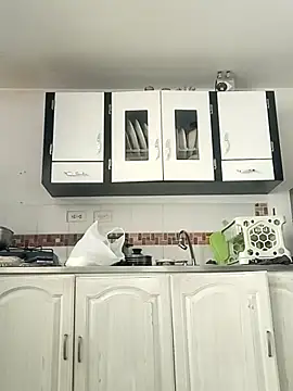 Madisonpalacio online show from March 1, 2025, 1:51 pm