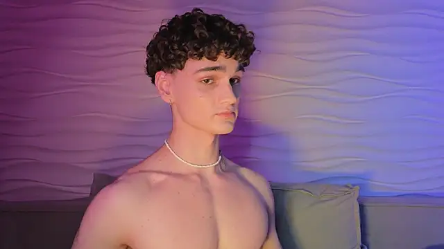 adam 21cm   online show from October 5, 2025, 5:22 pm