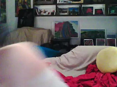 MariaAnaSunshine online show from March 19, 2025, 8:43 pm