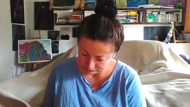 MariaAnaSunshine online show from October 24, 2025, 8:00 am