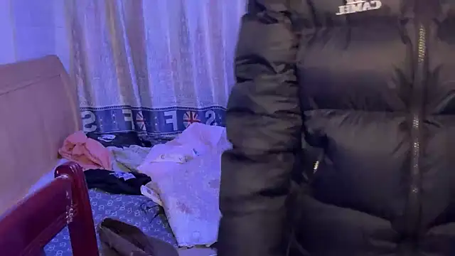 xiaottt1918 online show from January 8, 2025, 2:56 pm