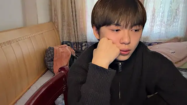 xiaottt1918 online show from January 15, 2025, 9:02 am