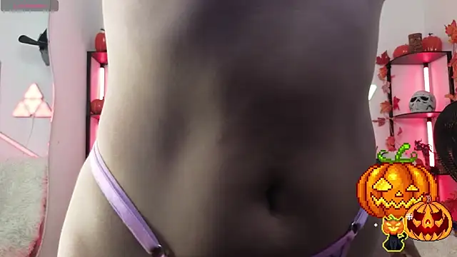 littlevixen18 online show from October 21, 2025, 2:29 pm