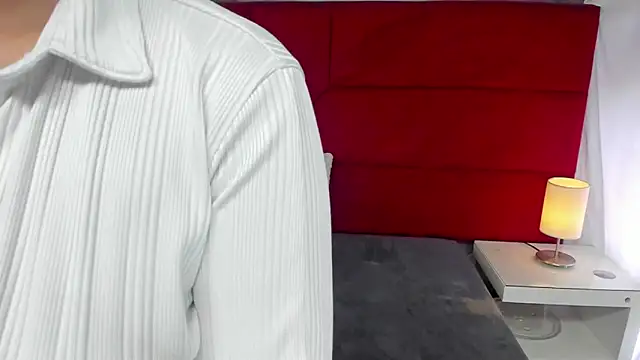 Yazmin rouse online show from March 15, 2026, 1:28 pm