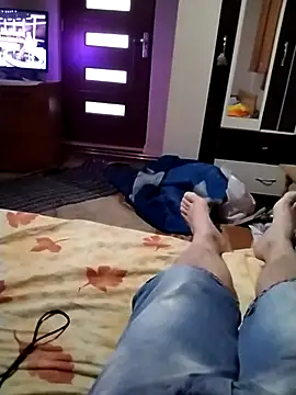 nudistu021 online show from April 22, 2026, 3:35 pm