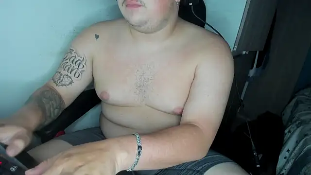 AndresChuboi online show from March 12, 2026, 4:40 am