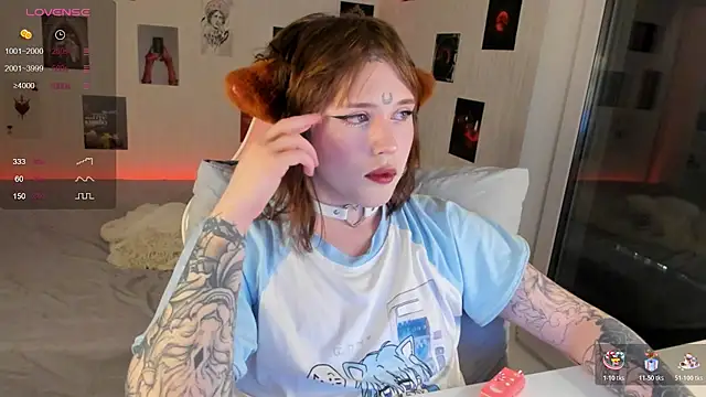 Spliti moon online show from November 23, 2025, 1:44 pm