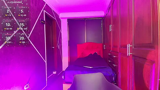 Snapshot of SexyNaf chatting on January 8, 2025, 7:24 pm SexyNaf online show from January 8, 2025, 7:24 pm