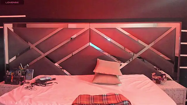 Snapshot of SexyNaf chatting on September 12, 2025, 7:36 pm SexyNaf online show from September 12, 2025, 7:36 pm