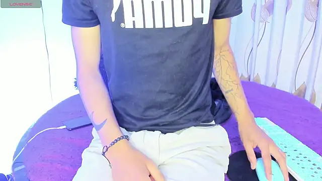 elena and derek online show from December 20, 2024, 10:38 am