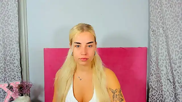 KristyHoney online show from October 10, 2025, 5:17 am