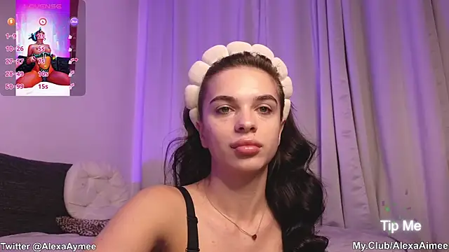 Snapshot of AlexaAimee chatting on February 6, 2025, 4:31 am AlexaAimee online show from February 6, 2025, 4:31 am