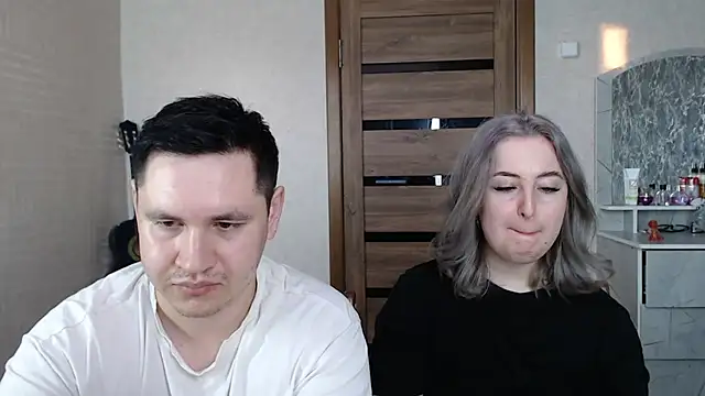 Kristy-Max online show from February 21, 2025, 2:39 am